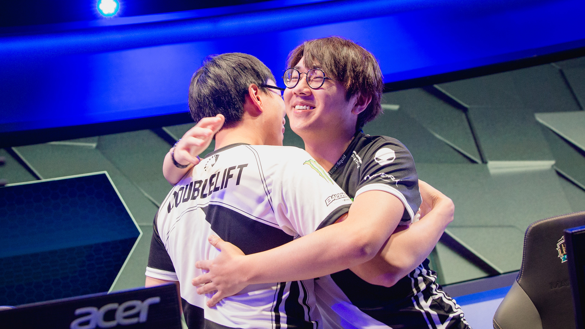 Em entrevista, Olleh contou que fãs brasileiros fizeram ele não desistir de sua carreira