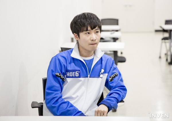 “Nós podemos vencer se o nosso objetivo for matar o Faker”, conta o atirador da MVP