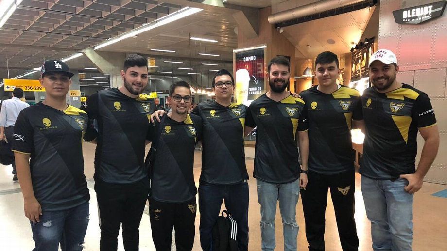 Americanos da 2K provocam Team One, realizam insultos racistas mas perdem para brasileiros