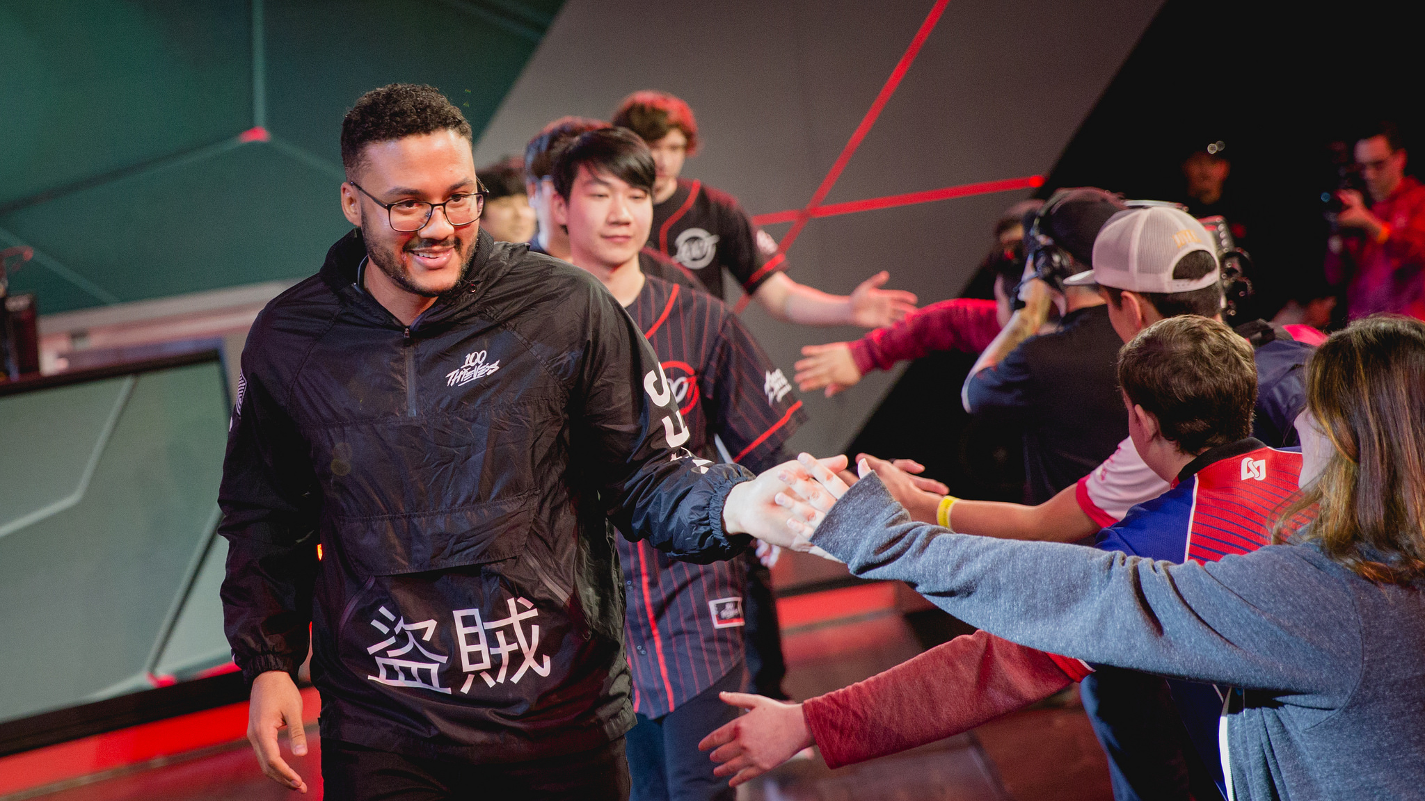 Após 5 partidas de desempate, playoffs da LCS NA são definidos