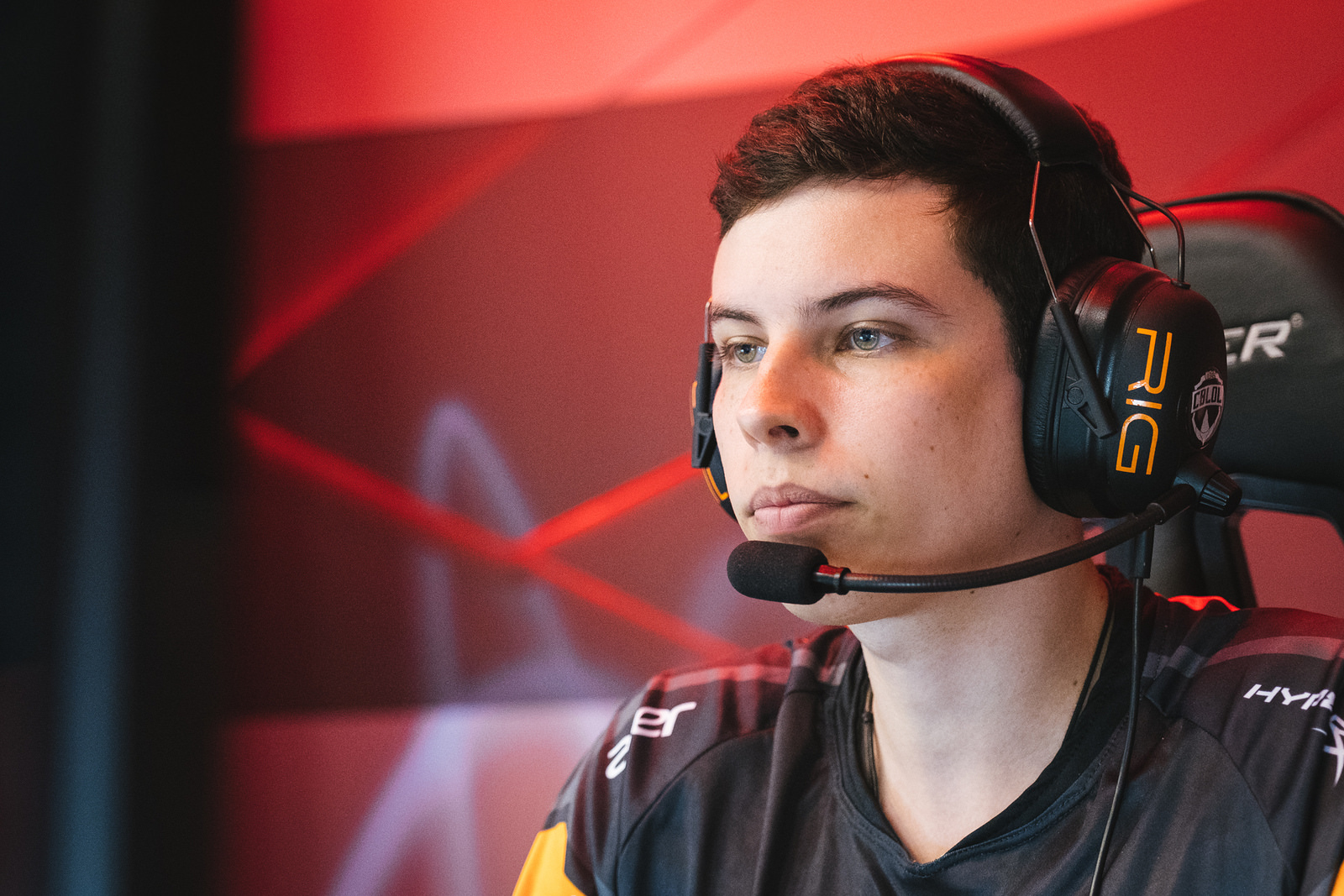 “Se você está atrás e o time inimigo faz barão é muito difícil você voltar no jogo”, comenta Riyev sobre o meta atual