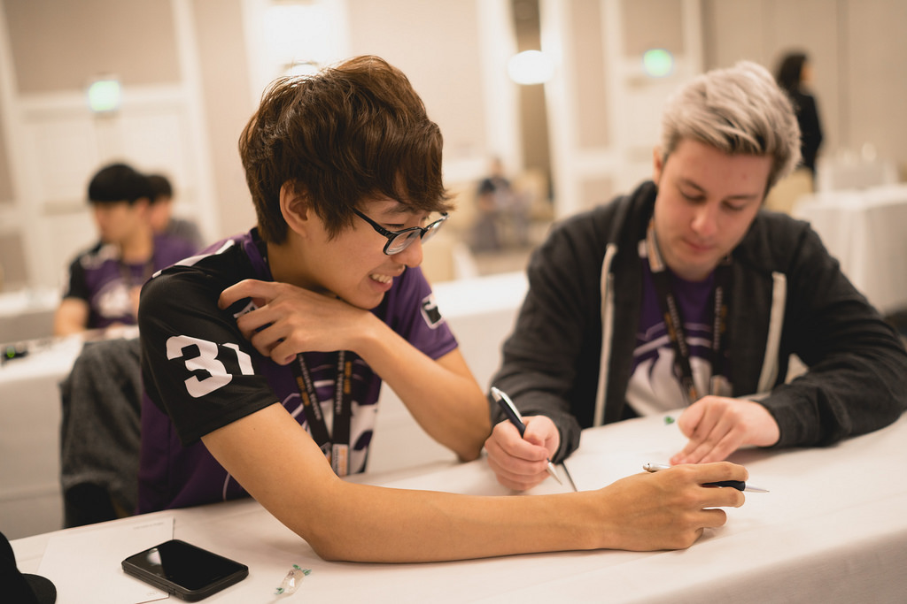 Quando o sonho se torna realidade: Bischu comenta carreira como jogador profissional de Overwatch