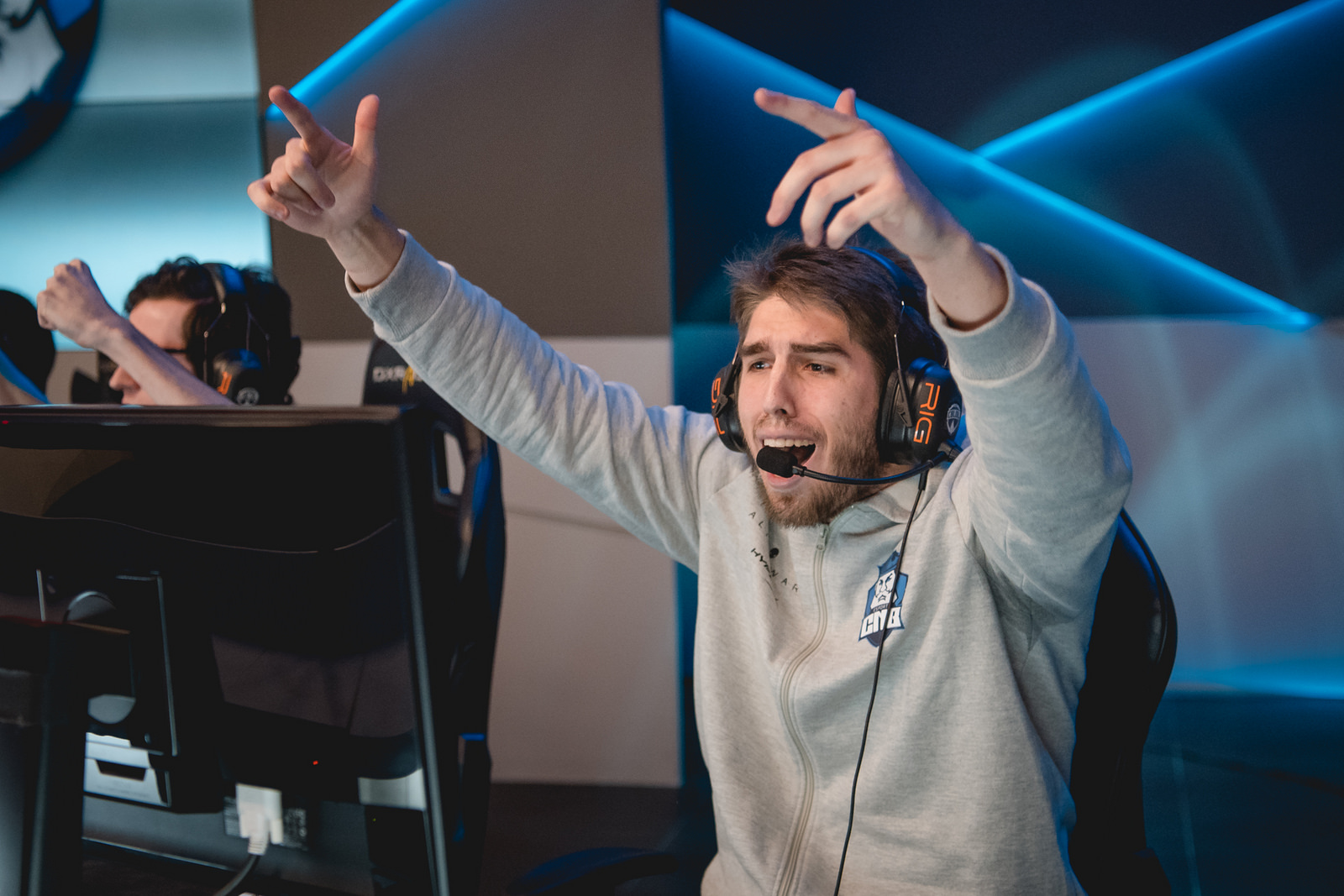 Conhecendo Rakin: Jogador comenta carreira, passagens por CLG Black, Big Gods, paiN Gaming e atual momento na CNB