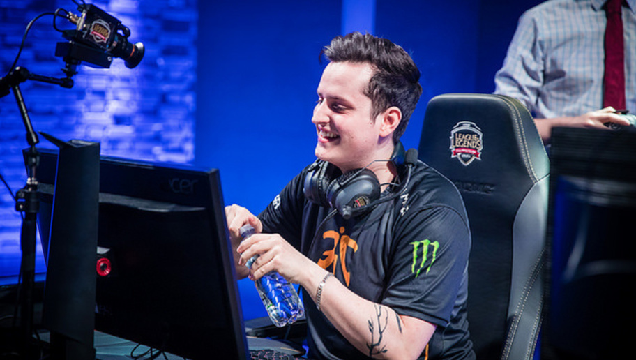 sOAZ deixa Fnatic e é o novo top laner da Misfits