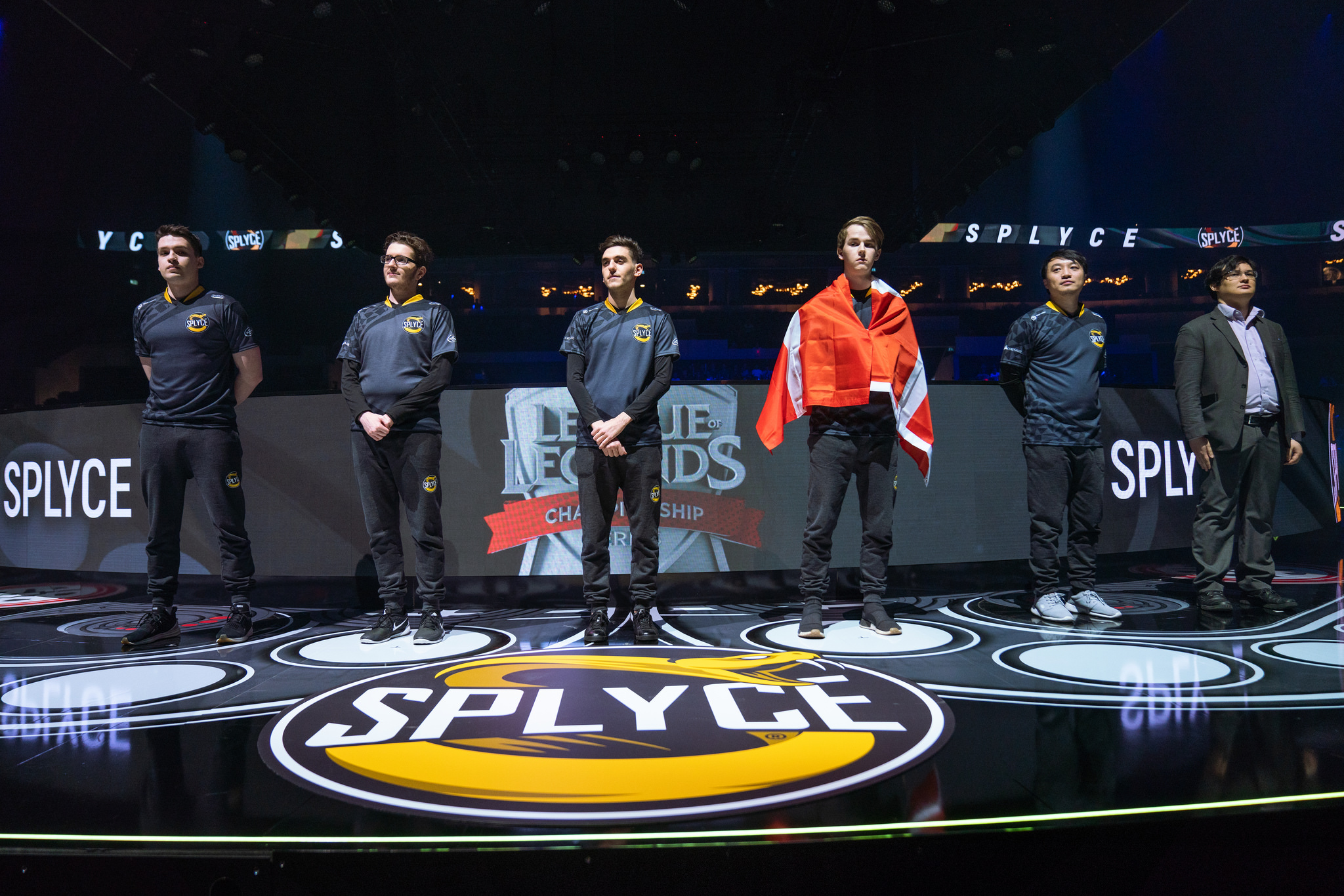 Echo Fox e Splyce garantem o terceiro lugar de suas ligas e se classificam para o Rift Rivals