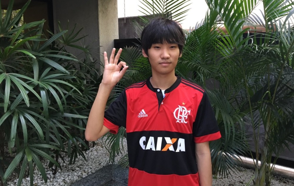 Jisu se recusa a treinar devido a atraso de salário; FLA culpa burocracia