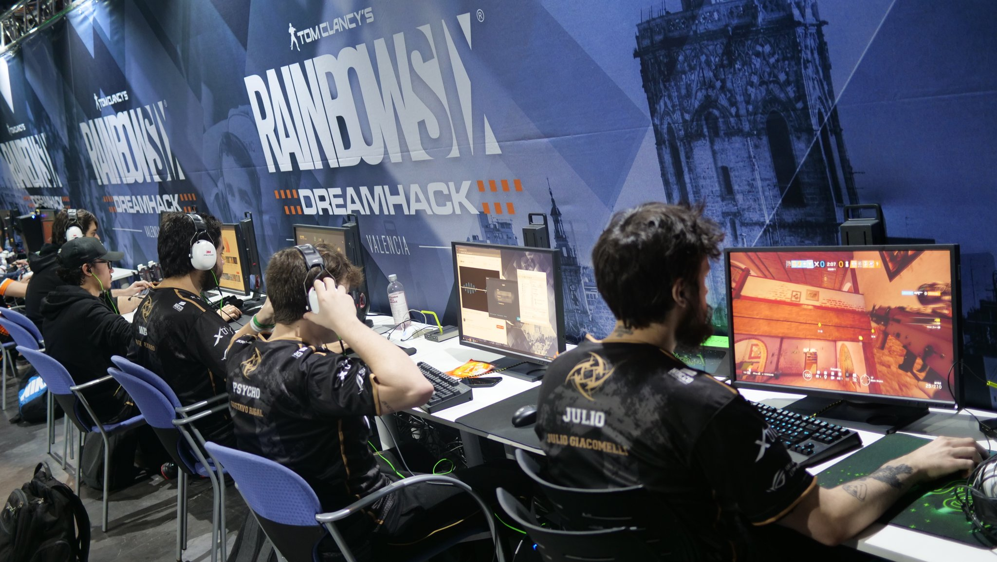 NiP cai nas quartas de final para a ENCE e Idk é campeã da DreamHack Valencia 2018