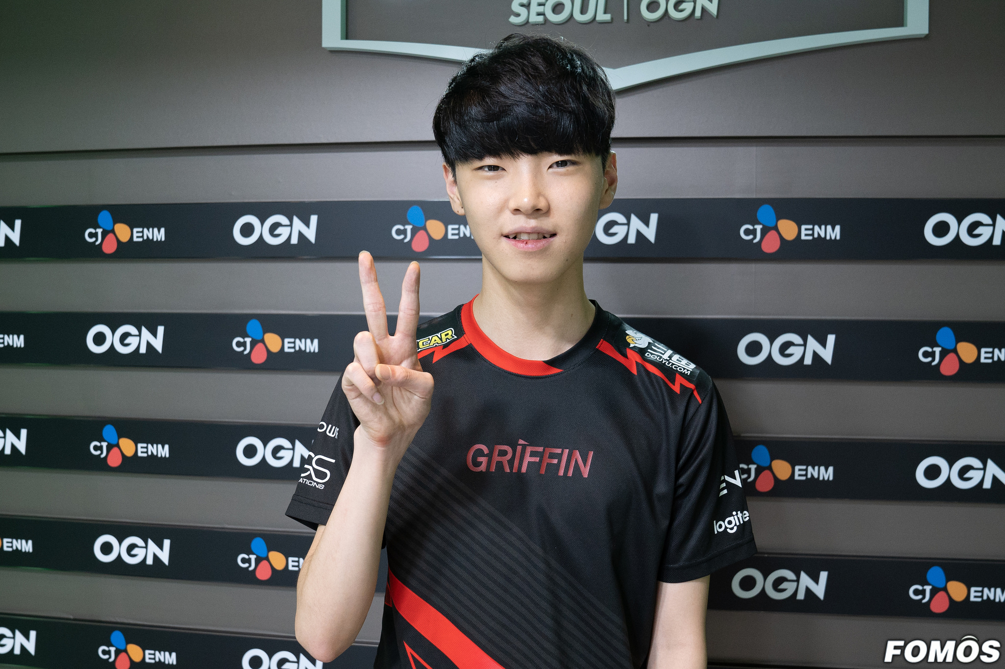 “Vamos nos preparar tão bem que vamos ganhar não importa o que aconteça”, comenta Chovy sobre final contra a KT Rolster