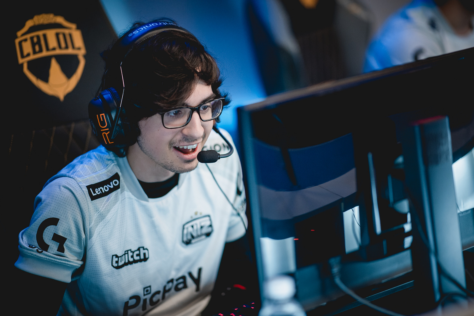 Shini sobre INTZ vs IDM: “Entre individual e coletivo, o coletivo sempre vai ganhar”