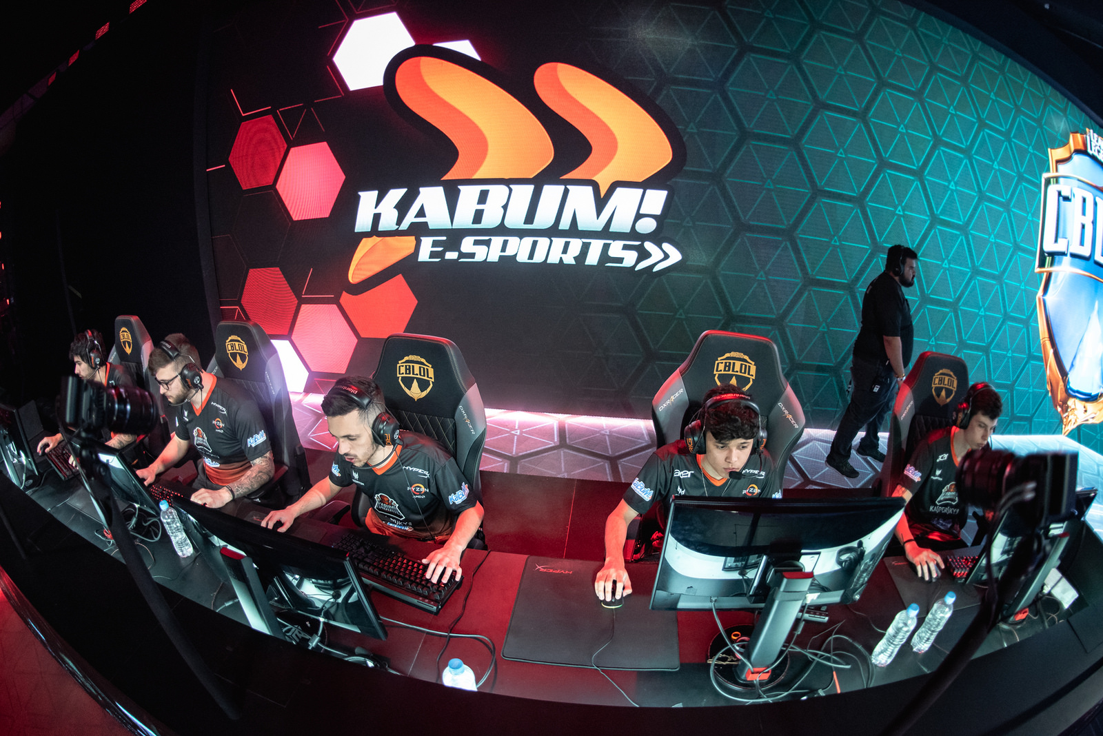 Após uma semana, veja como os jogadores da KaBuM estão se saindo na soloQ coreana