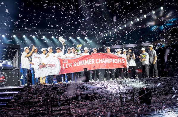 Score: “Eu continuei em frente sem desistir e sinto que agora estou finalmente tendo minha recompensa”