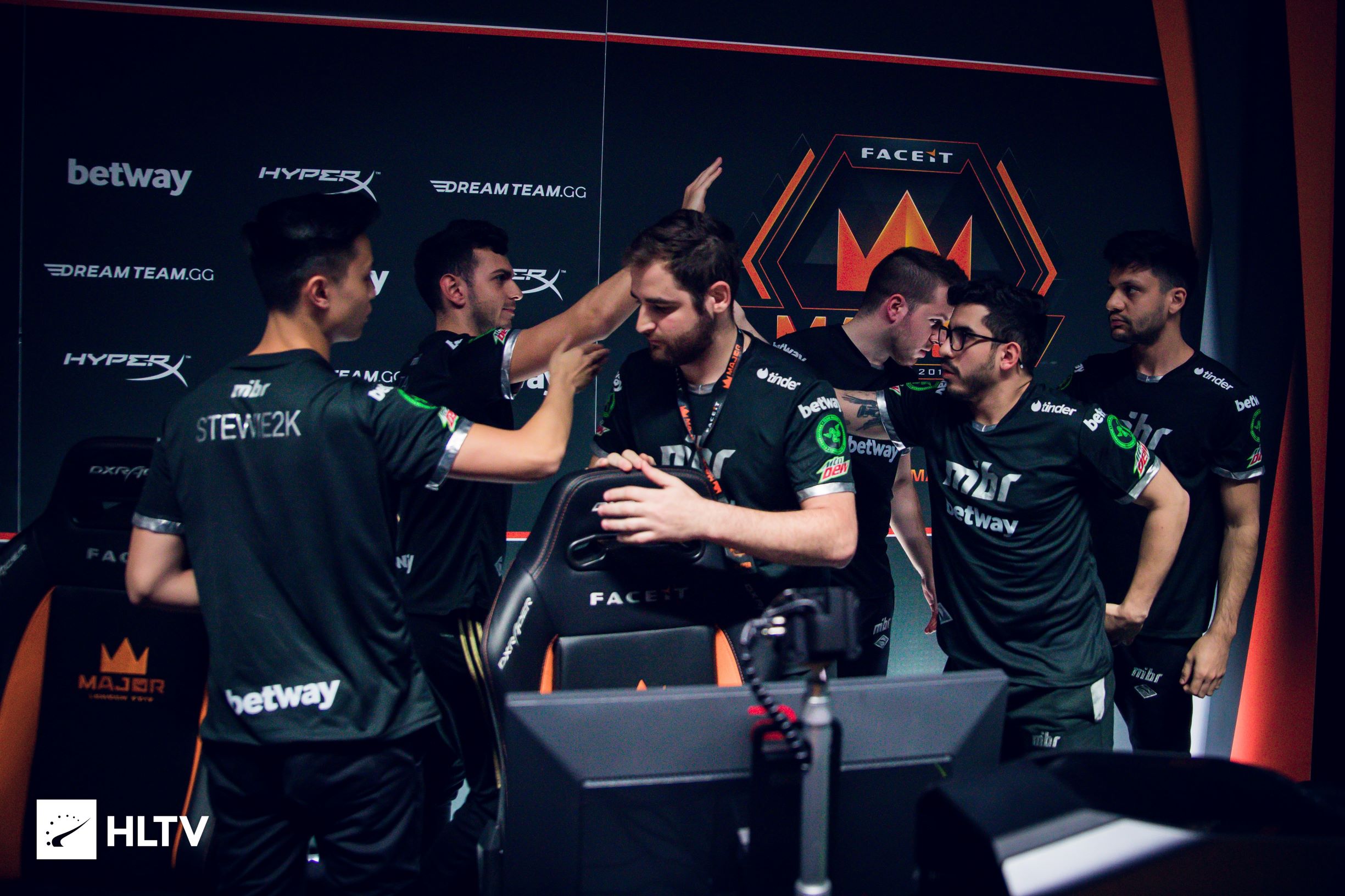 SK Gaming desiste de vaga na ECS League