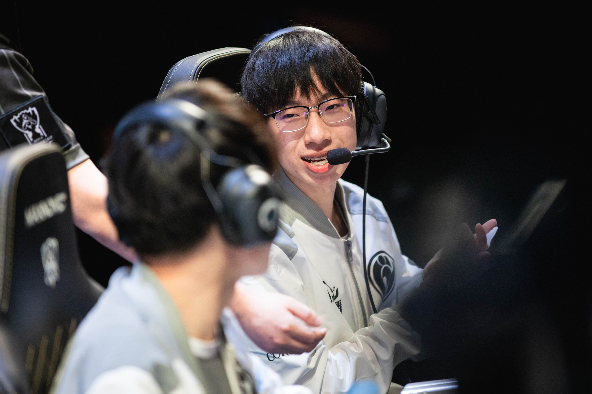 Suporte da Invictus Gaming doará 8.888 árvores em projeto social na China