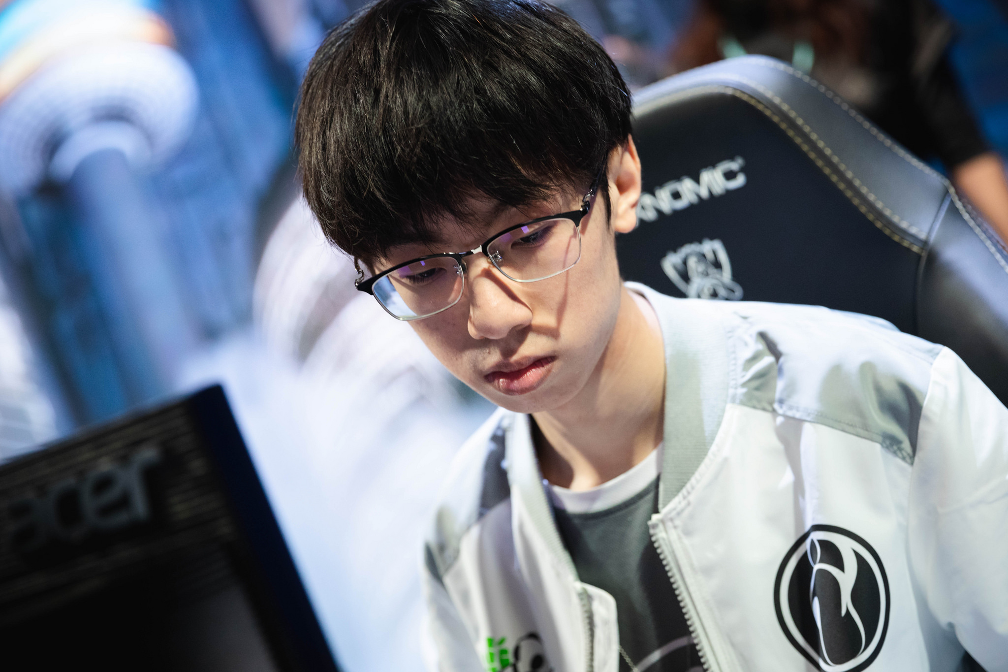 Baolan está fora da Invictus Gaming; Ning tem seu contrato renovado