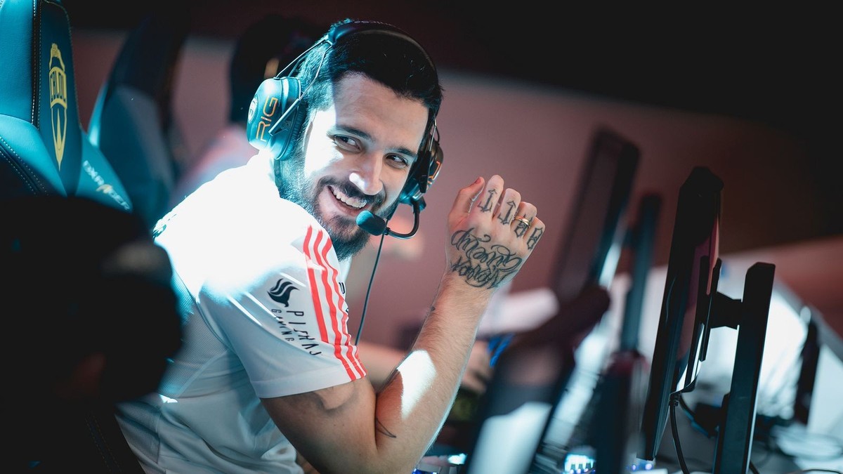 “Eu sou grato por ele que agora eu tenho mais ânimo para me dedicar e jogar contra um outro atirador no CBLoL” – brTT sobre Titan