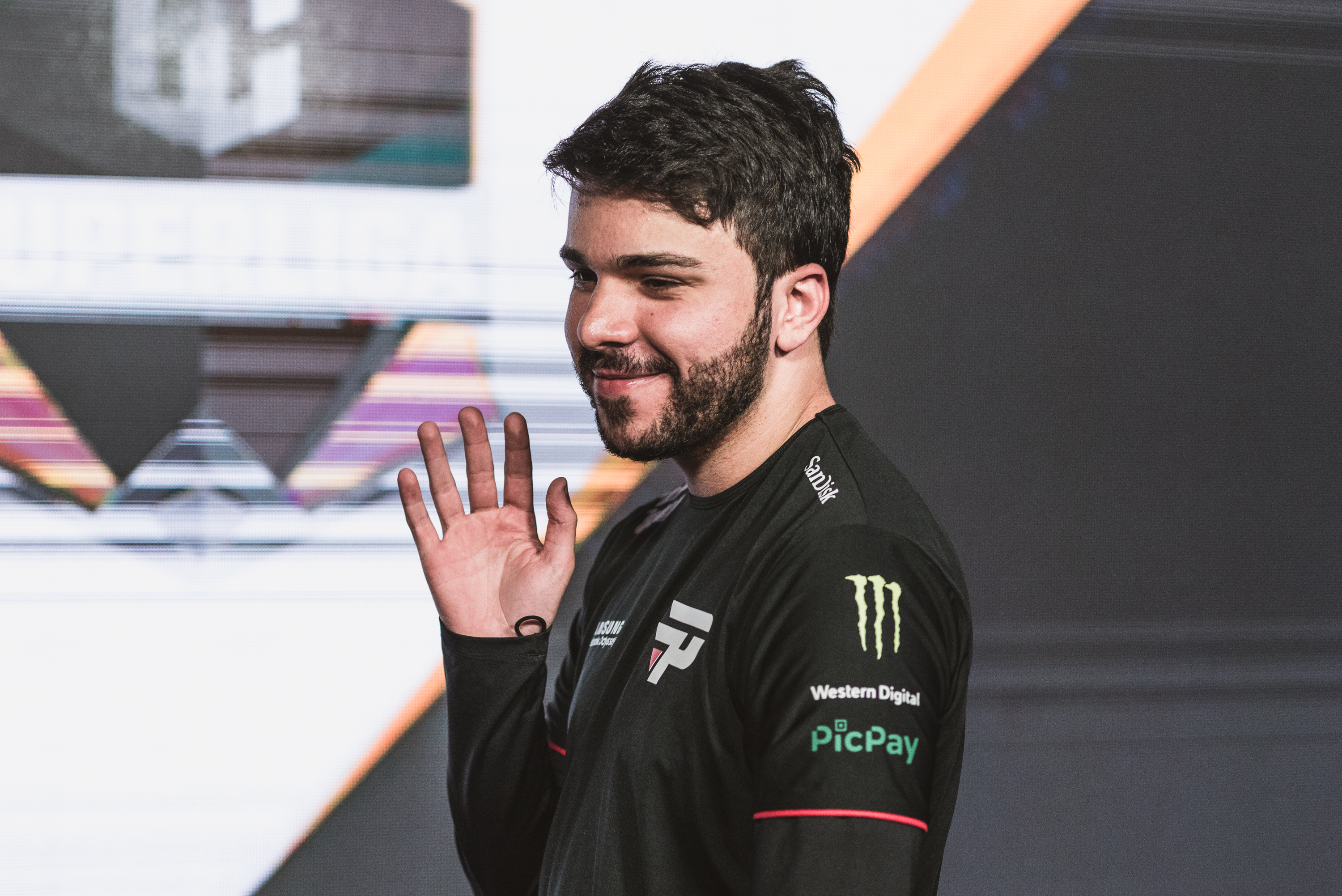 LoL: Minerva anuncia pausa em sua carreira de jogador profissional