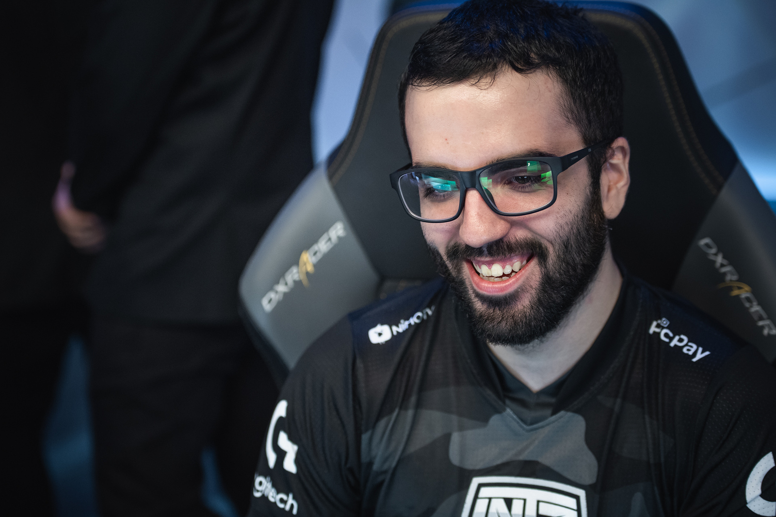LoL: Redemption acerta contratação de WhiteLotus