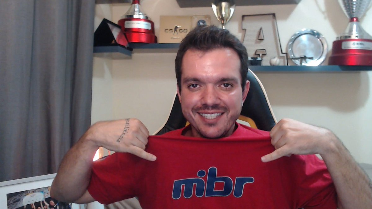 Gaules viraliza e alcança 100 mil espectadores em transmissão do Major