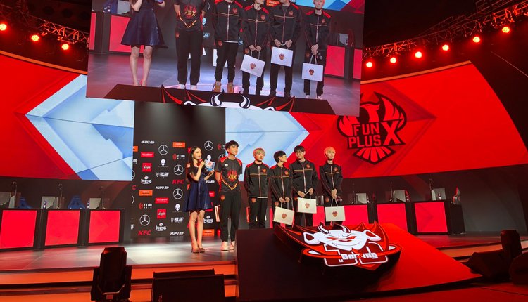 LoL: Três equipes já se classificaram para os playoffs da LPL 2019