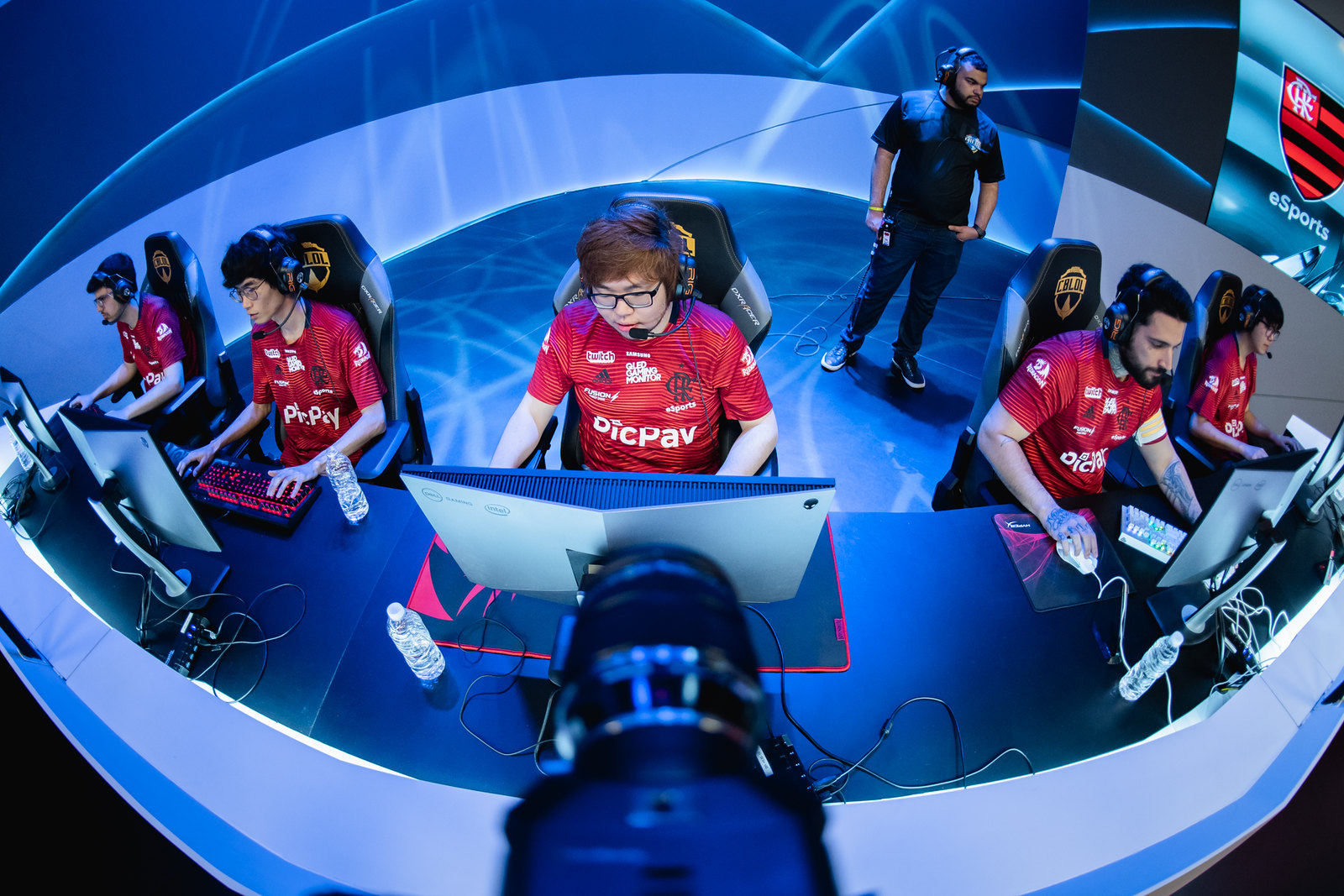 LoL: Jogadores do Flamengo recebem novas contas na Europa; MMR é maior