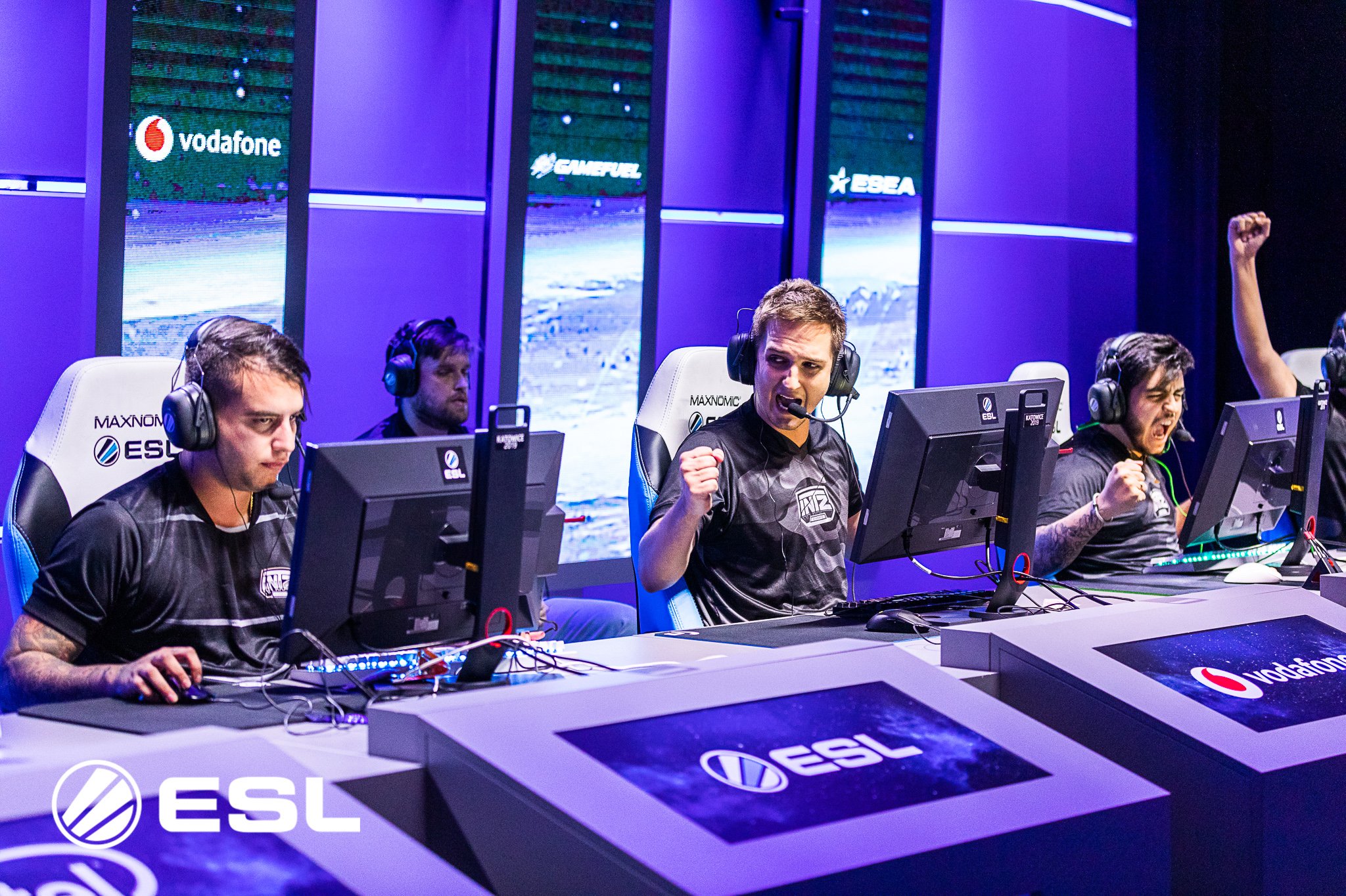 CS:GO: Vistos atrasados tiram kNg e destinyy da Pro League; horvy e SHOOWTiME completam