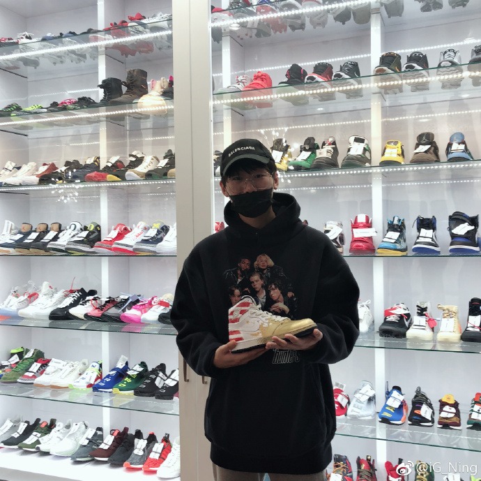 LoL: Ning revela já ter gasto mais de 1 milhão de reais em roupas e tênis de marca