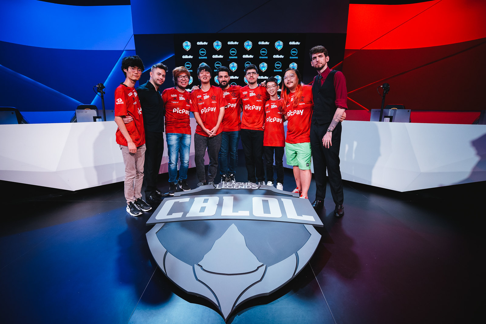 LoL: A 3 dias da estreia, veja o elo dos jogadores do Flamengo na soloQ europeia