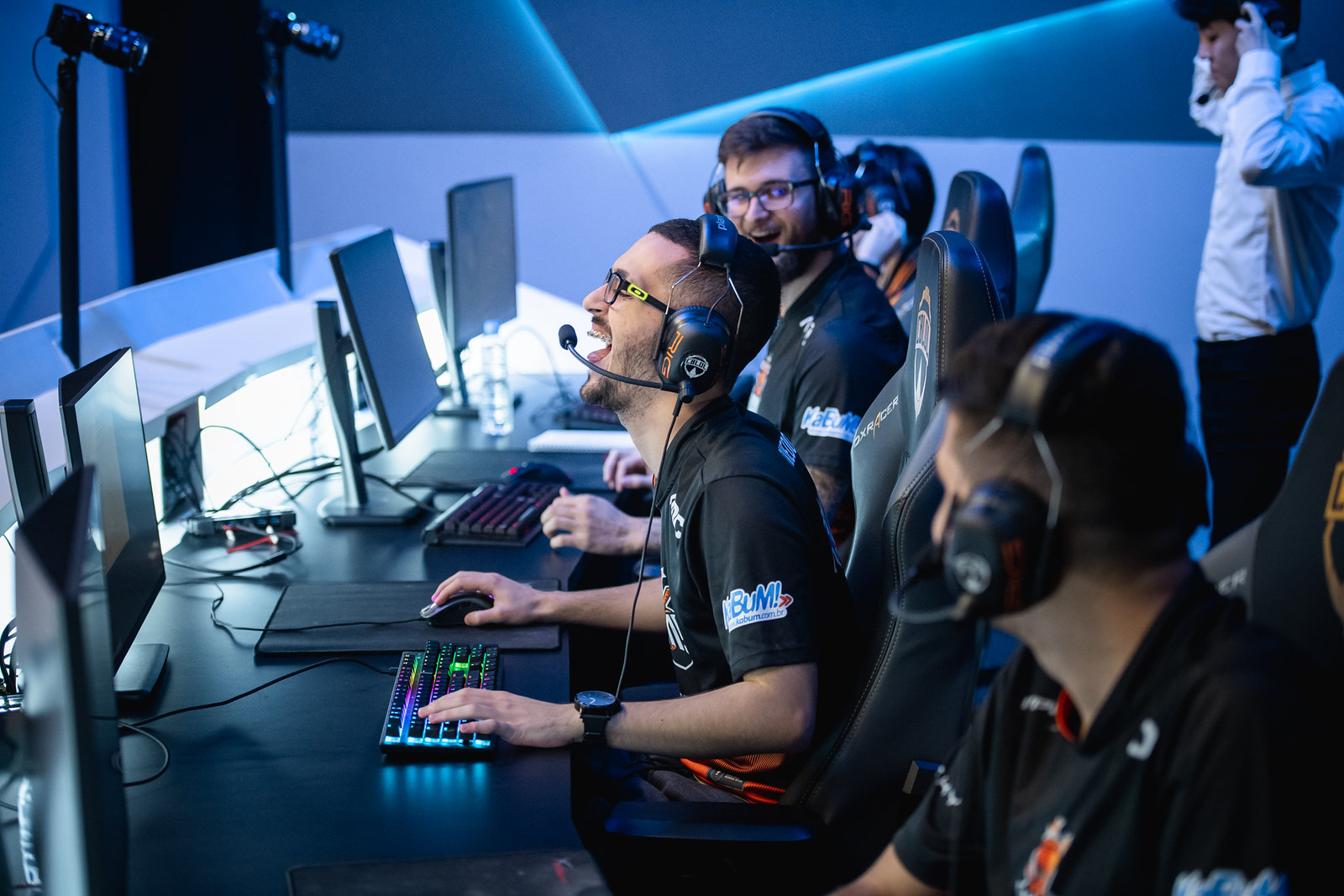 LoL: KaBuM continua na liderança e CNB vence a paiN