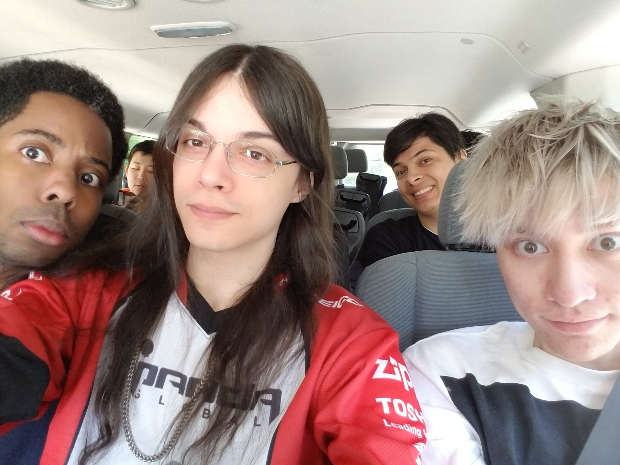 DBFZ: Profissional descobre câncer e comunidade se une para ajudar no tratamento