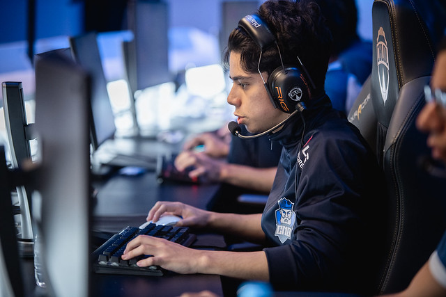 LoL: pbO: “Nossos treinos não estão tão produtivos quanto deveriam”