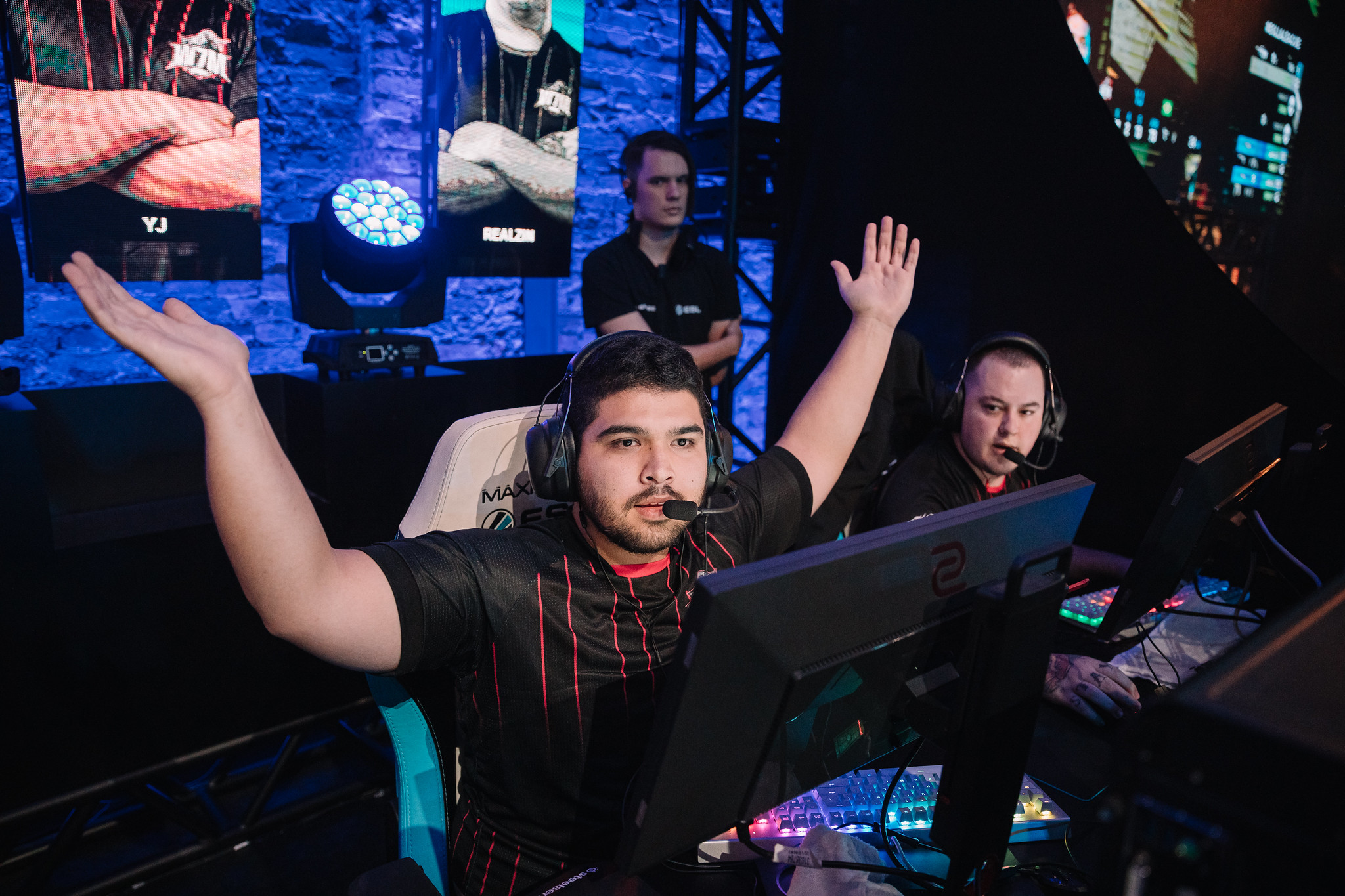 CS:GO: Falkol contrata line-up da EOX Gaming