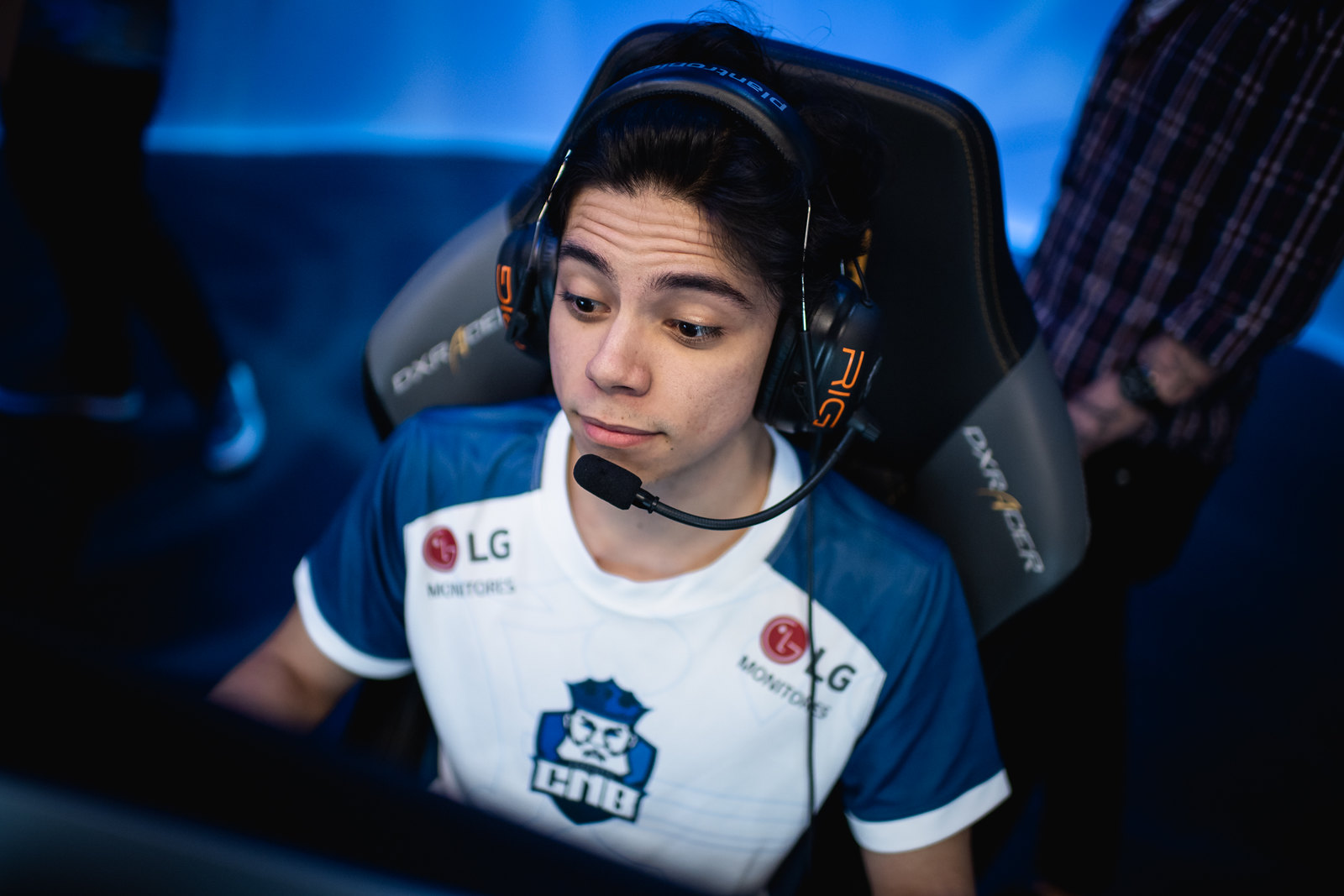 LoL: pbO aponta problemas nos treinos, falta de comunicação entre jogadores e sincronia na CNB