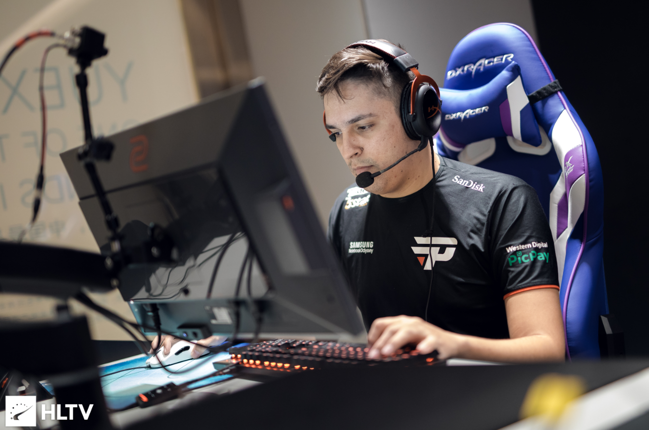 CS:GO: Depois de iDk, tatazin também é movido ao banco de reservas