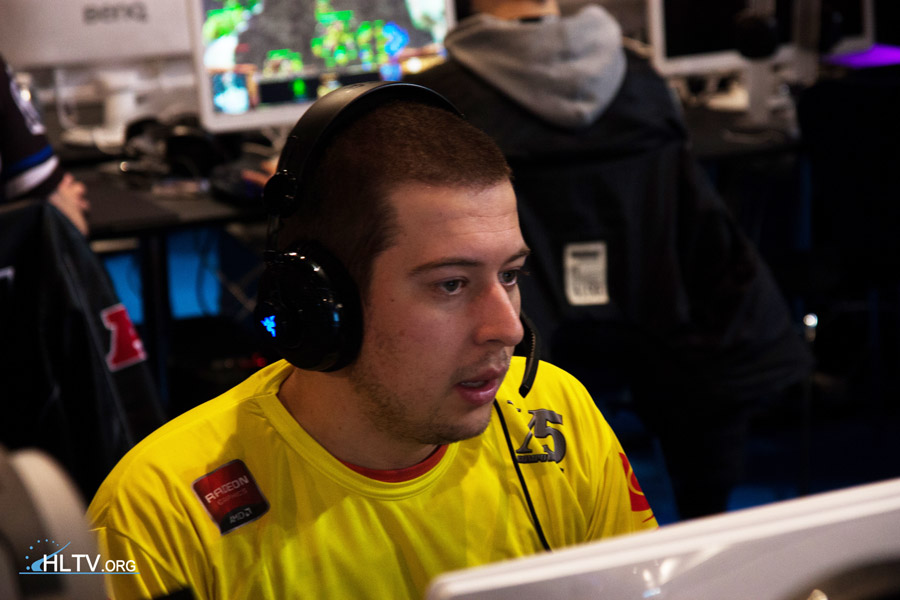 CS:GO: “Continua a mesma coisa, falta profissionalismo”, diz cogu sobre cenário nacional