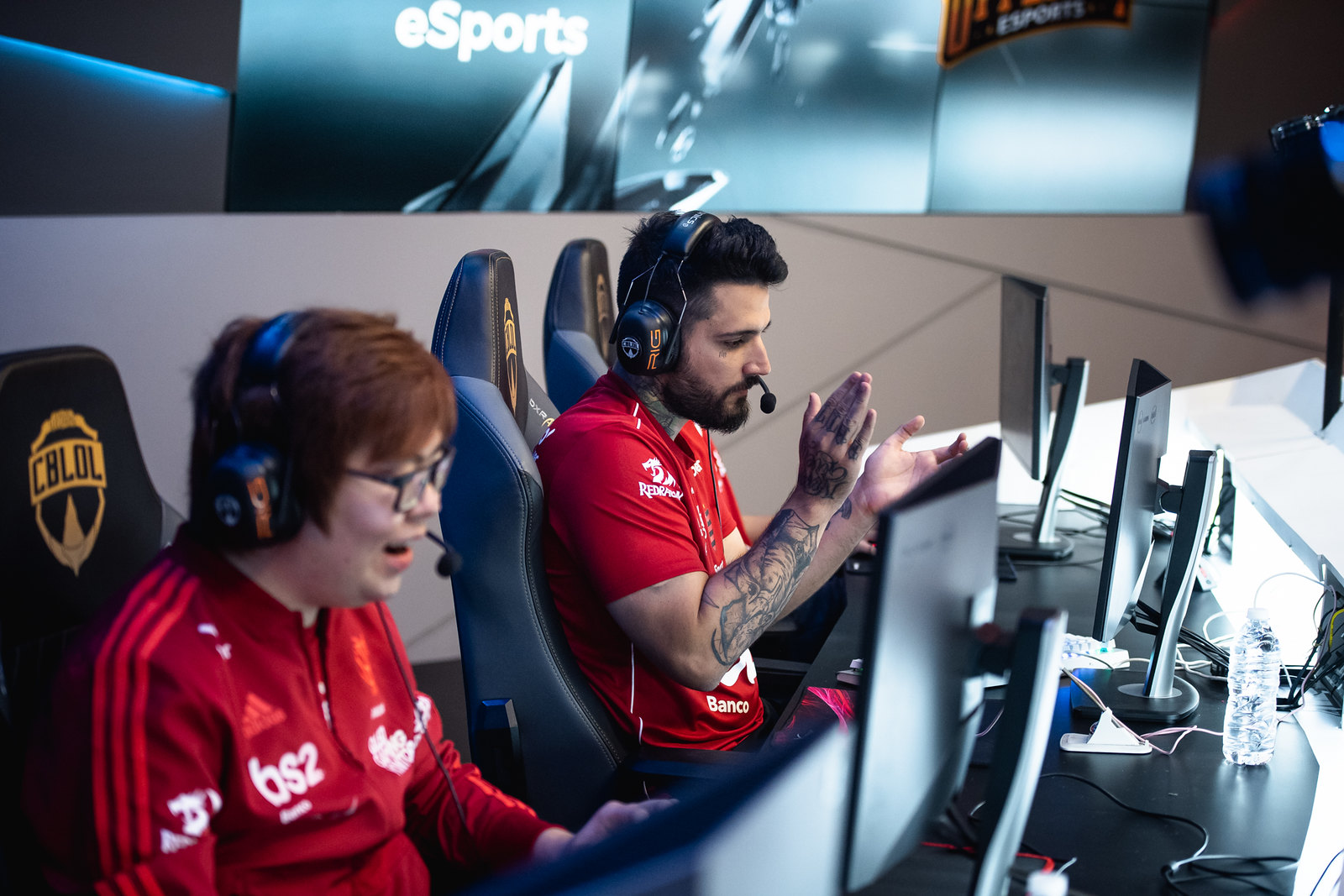 LoL: FLA TV publica vídeo com elenco de esports do Flamengo