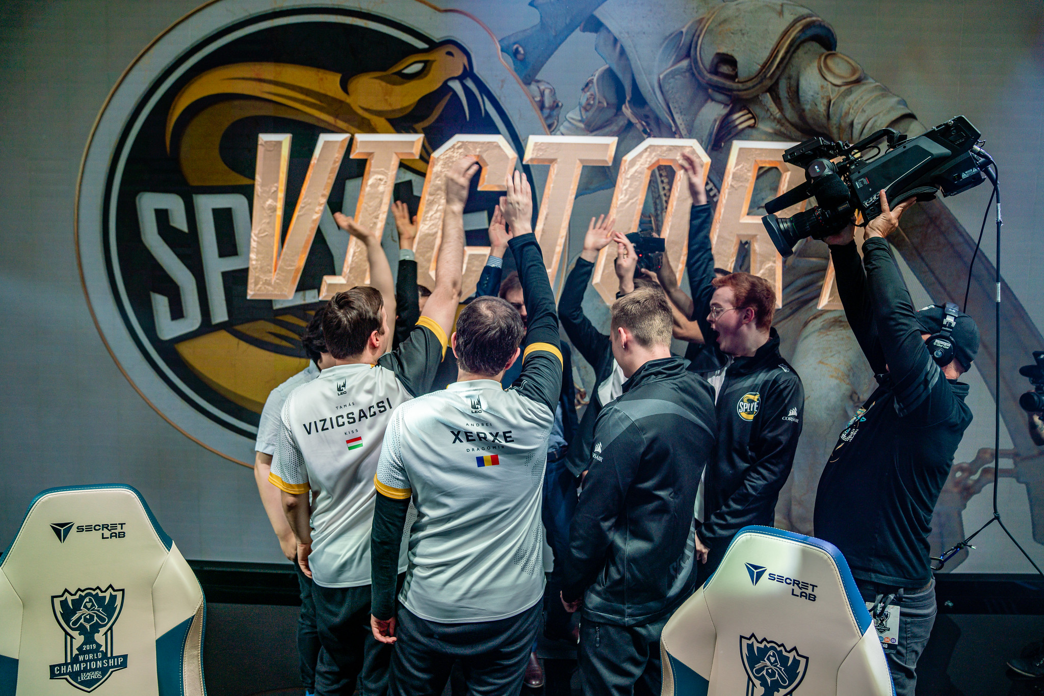 LoL: Clutch é surpreendida e Splyce finaliza 1° dia invicta