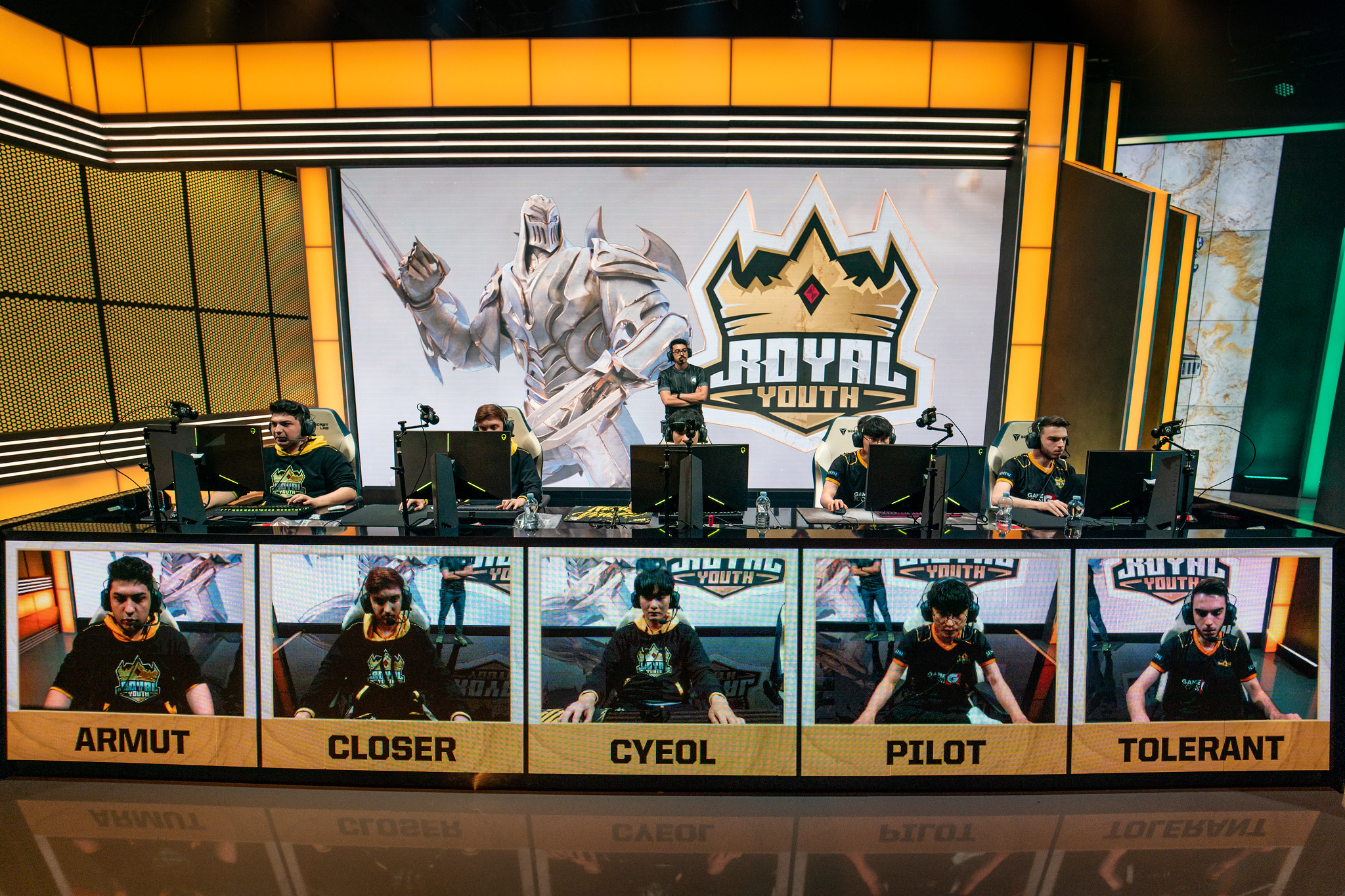 LoL: Royal vence o Flamengo e força desempate no Mundial 2019