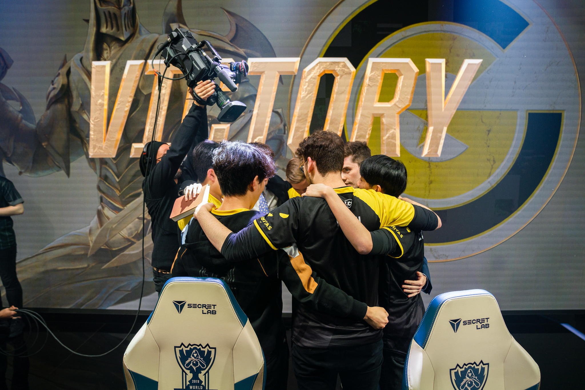 LoL: Clutch Gaming domina a Royal Youth e vai para a fase de grupos do Mundial 2019