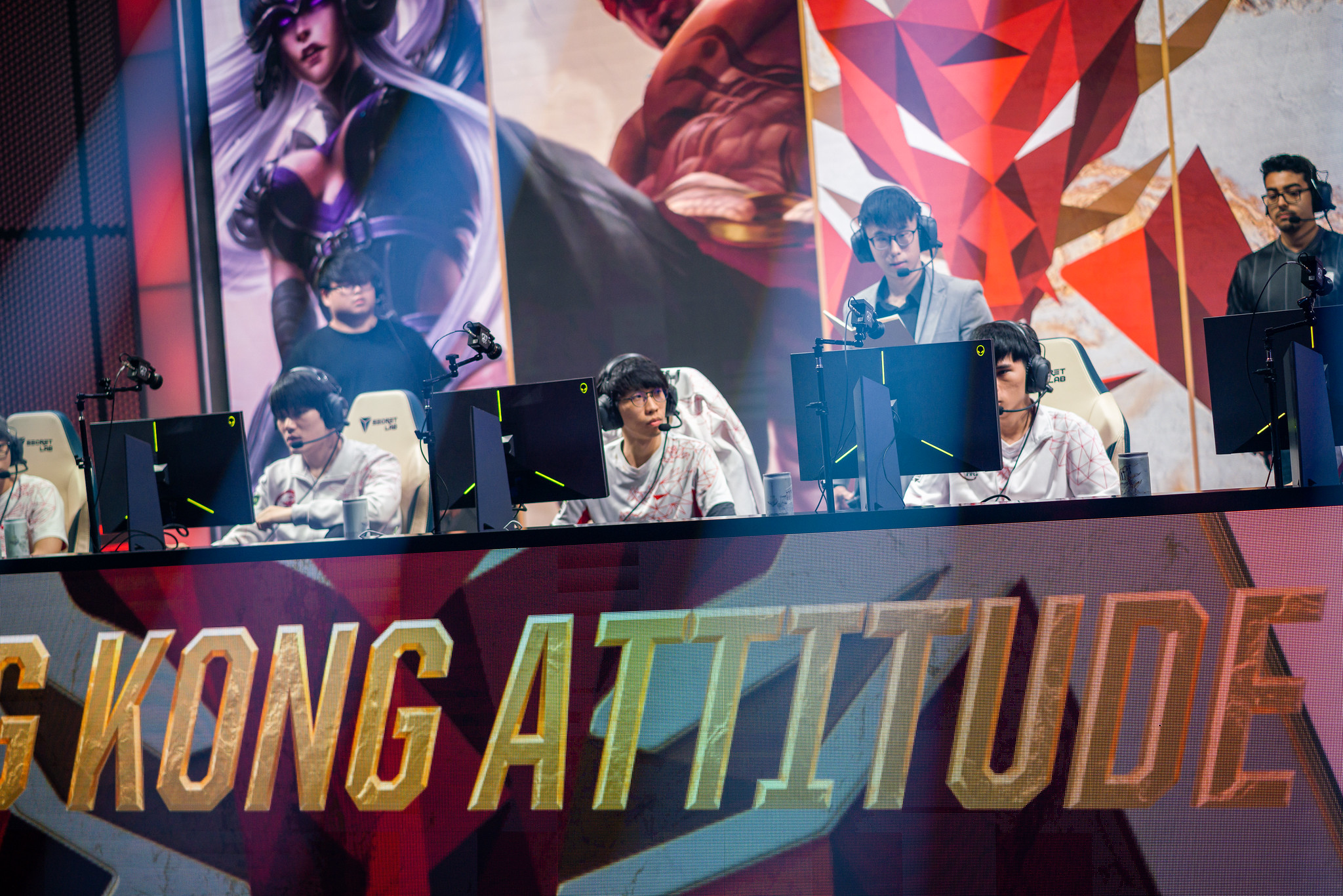 LoL: Hong Kong Attitude vence a Isurus e vai para fase de grupos do Mundial