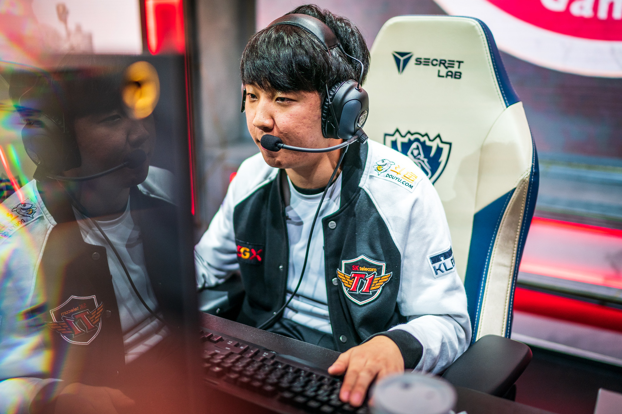 LoL: Khan aparece em stream de Doinb na GH da Funplus Phoenix