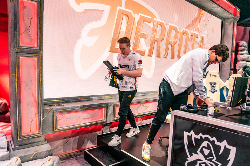 LoL: Broxah: “Estávamos muito apáticos. Resolvemos após a 2ª partida, mas era tarde”