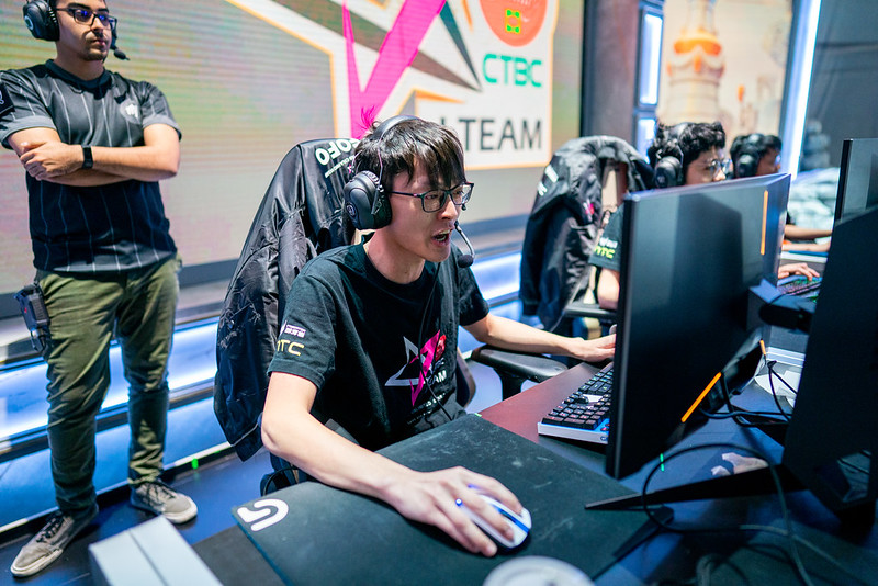 LoL: FoFo, da J-Team, admite que não esperava vencer a FPX