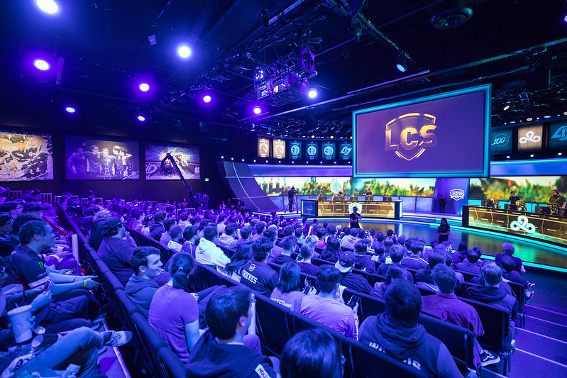 LoL: LCS muda formato para 2021 e anuncia data de estreia