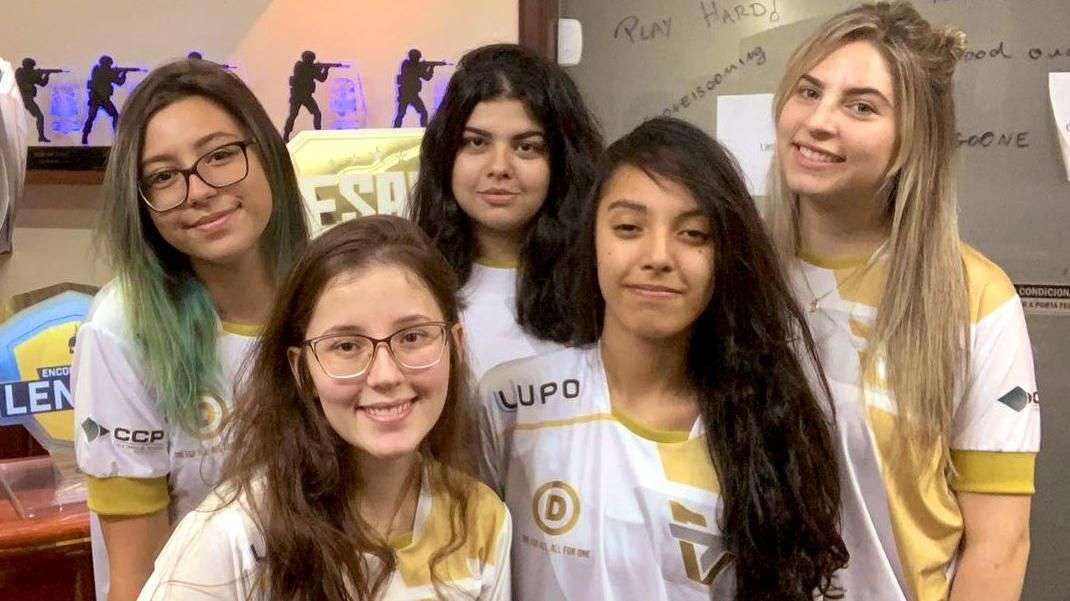 CS:GO: Team One dispensa elenco feminino