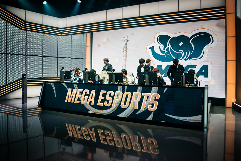 LoL: MEGA é banida do competitivo por não pagar jogadores