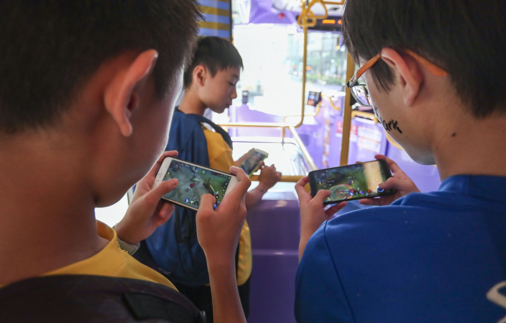 Na China, menores de idade só poderão jogar 90 minutos por dia em jogos online