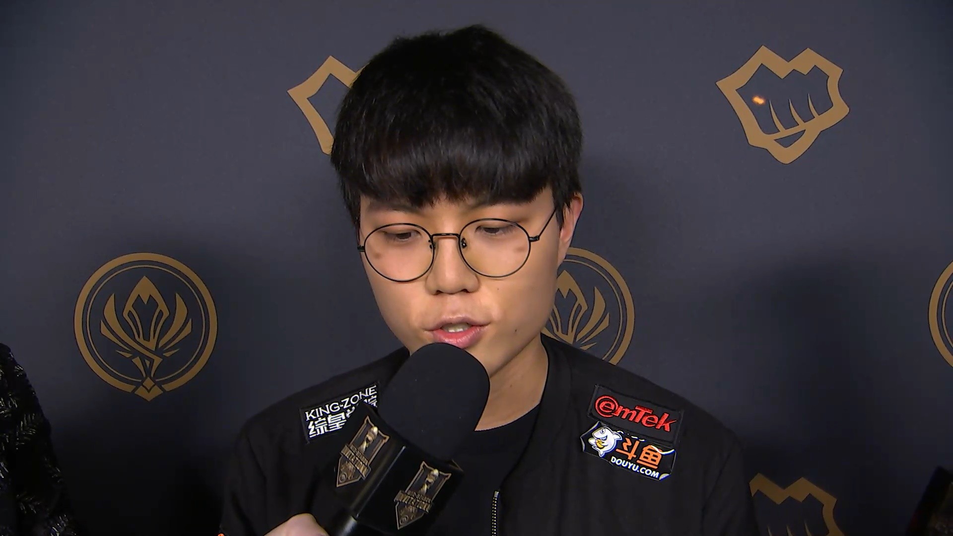 LoL: SKT renova com Effort e anuncia a contratação de Cuzz