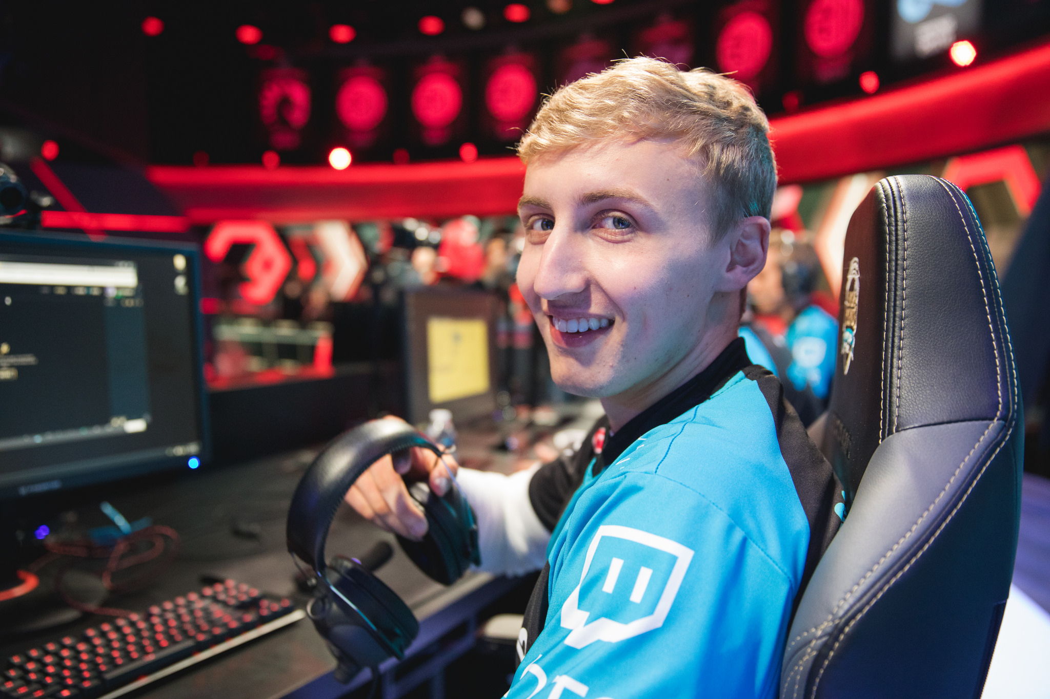 LoL: Goldenglue e Closer são as novas adições da Golden Guardians