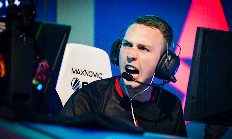 Vídeo: gla1ve se revolta após eliminação para a mousesports