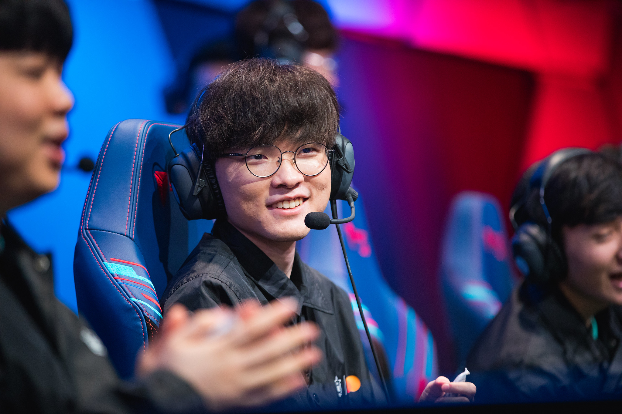 LoL: Faker e MadLife dão um show de sincronia em jogada no All-Star